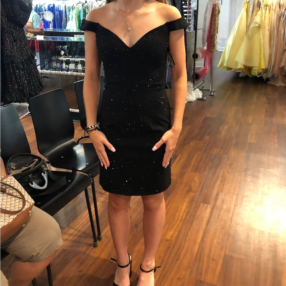 black Sherri Hill size 2 homecoming dress